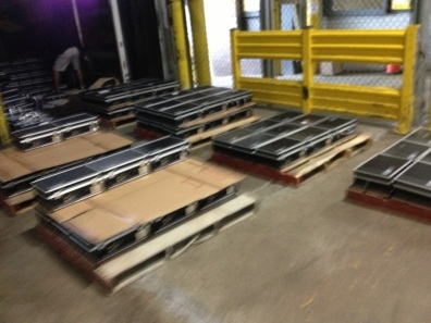 Palletizing expensive cases for domestic shipping 1
